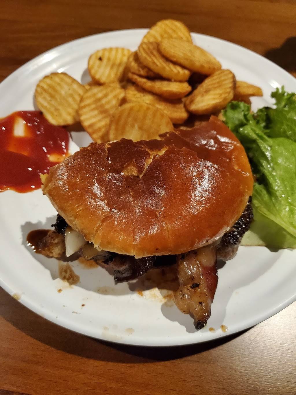 Midtown Station | restaurant | 715 2nd Ave SE, Cedar Rapids, IA 52401, USA | 3192001094 OR +1 319-200-1094