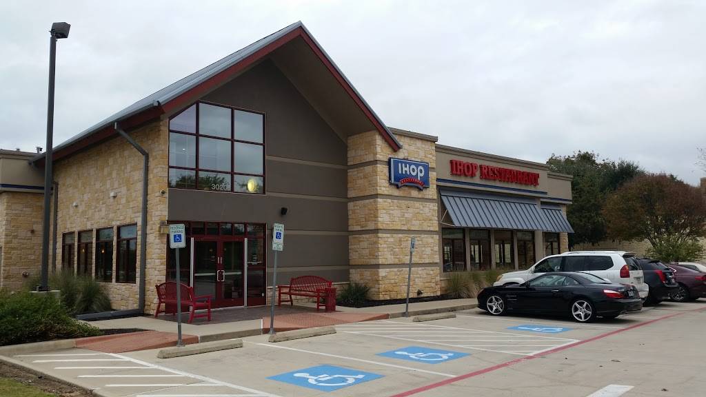 IHOP | bakery | 3020 Justin Rd, Highland Village, TX 75077, USA | 9723177000 OR +1 972-317-7000