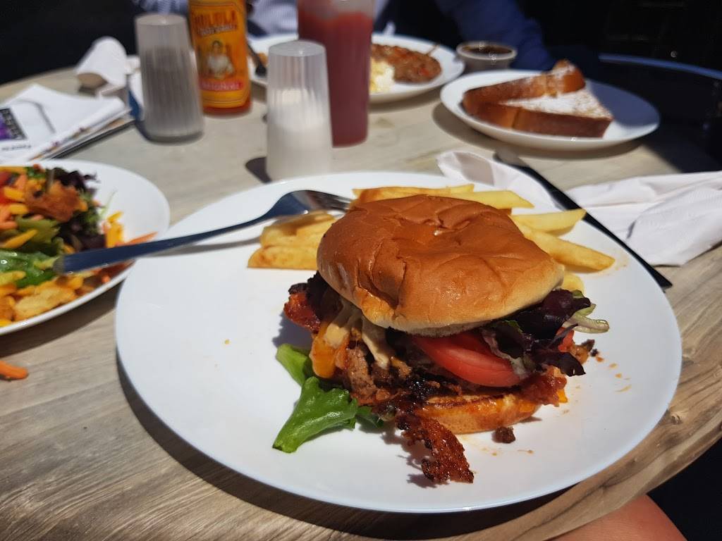 The Attic On Kennedy | cafe | 500 E Kennedy Blvd #400, Tampa, FL 33602, USA | 8132261003 OR +1 813-226-1003