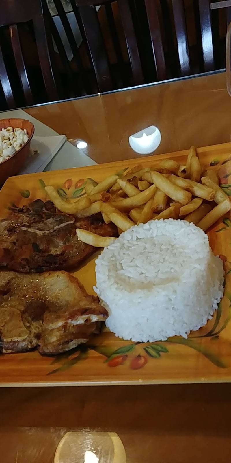 El Conquistador | restaurant | 17 Bank St, Peekskill, NY 10566, USA | 9147371505 OR +1 914-737-1505