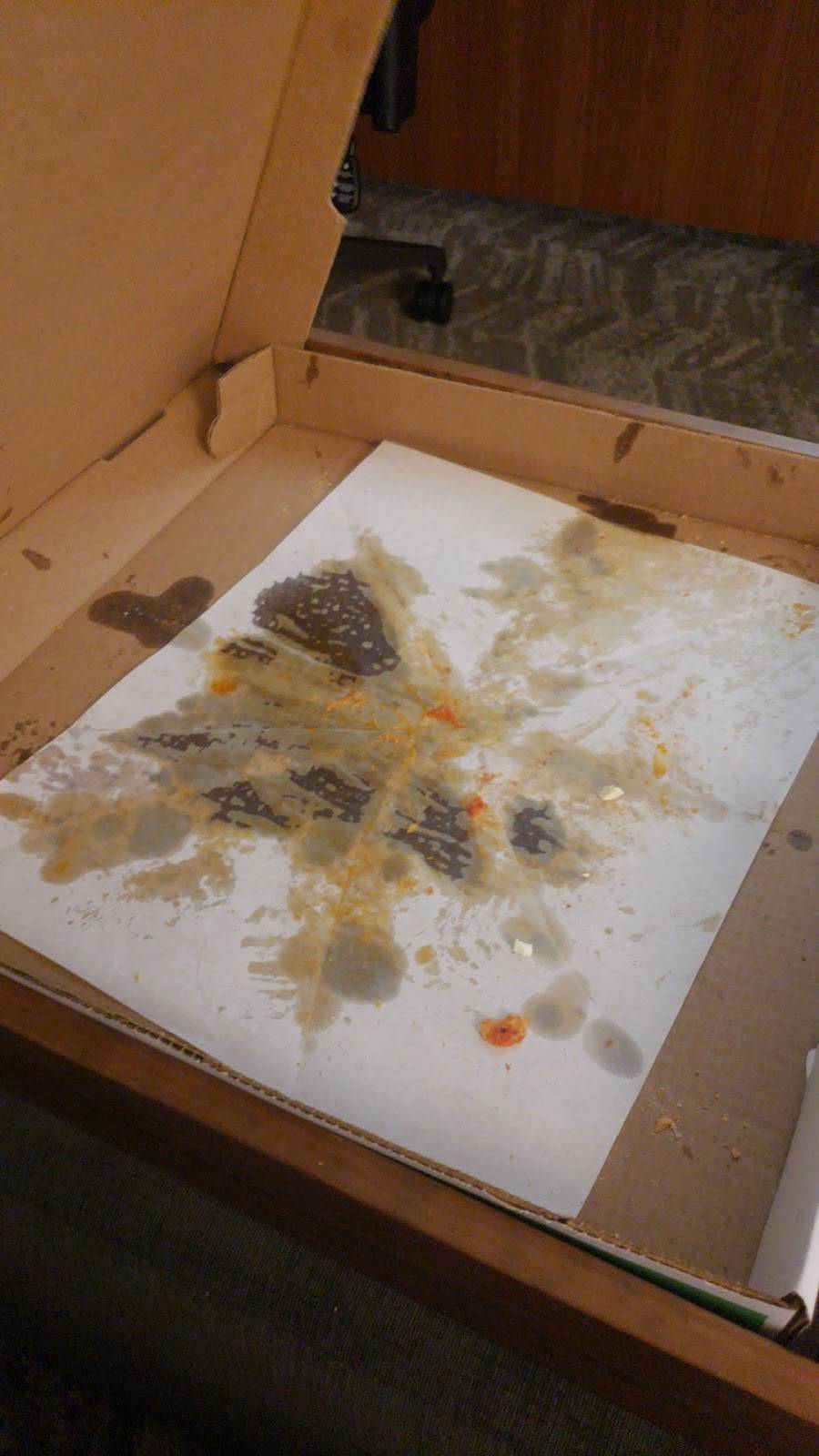 Toninos Pizza | restaurant | 5106 Jonestown Rd, Harrisburg, PA 17112, USA | 7176578672 OR +1 717-657-8672