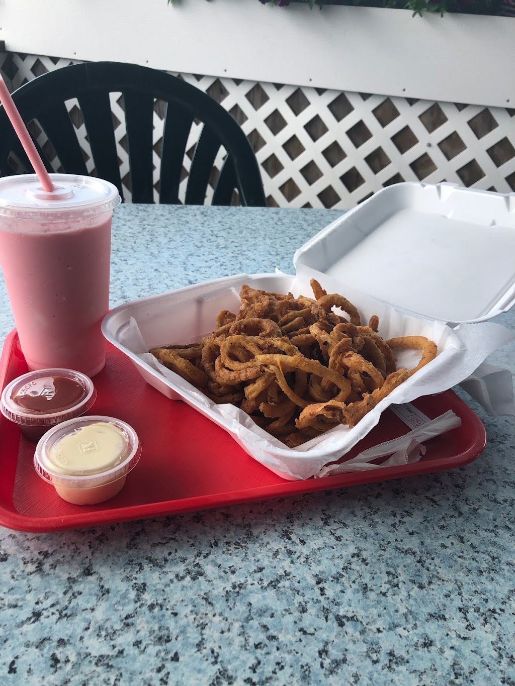 Maces Snack Bar & Grille | restaurant | Aurora, ME 04408, USA | 2075843033 OR +1 207-584-3033