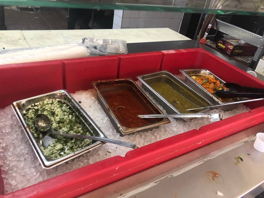 Burritos Crisostomo | restaurant | 5658 N Mesa St, El Paso, TX 79912, USA | 9153075356 OR +1 915-307-5356