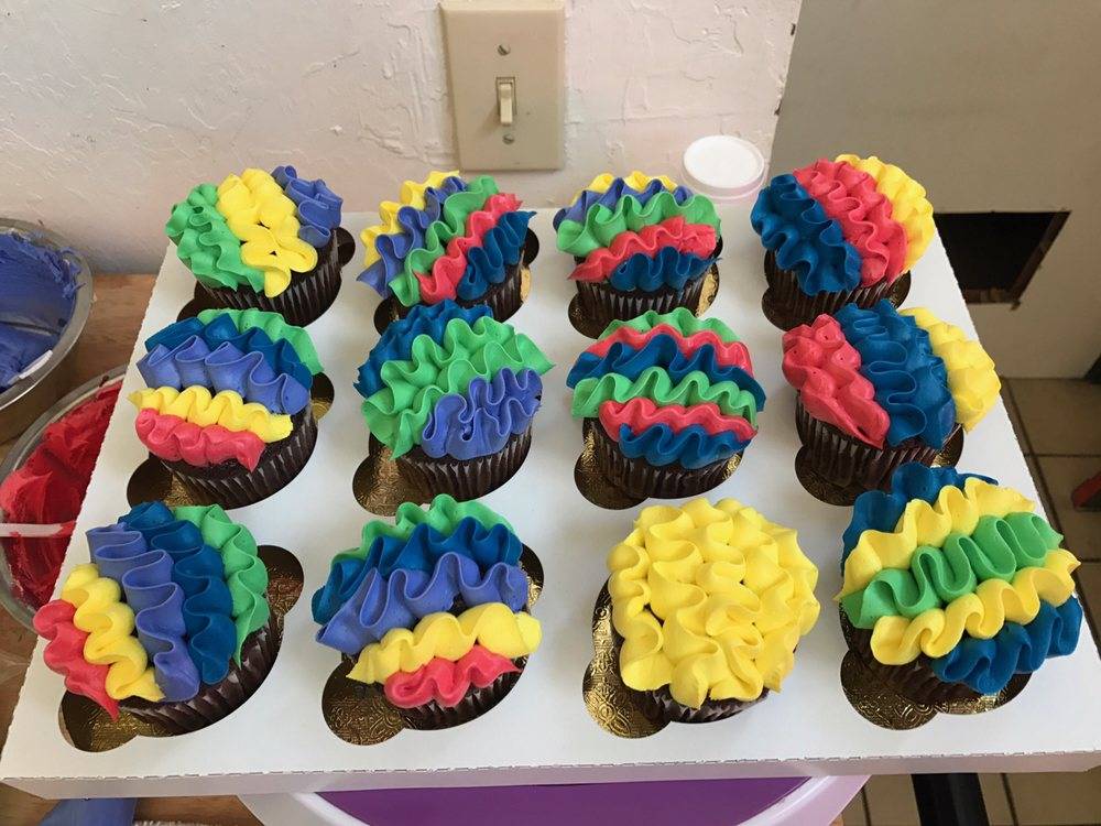 Hometown Emporium | restaurant | 145 E Pine St, Exeter, CA 93221, USA | 5595921250 OR +1 559-592-1250