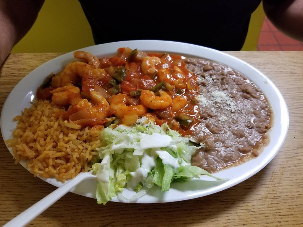 Taqueria Chicolandia | restaurant | 2341 W 1st St, Santa Ana, CA 92703, USA | 7145414160 OR +1 714-541-4160