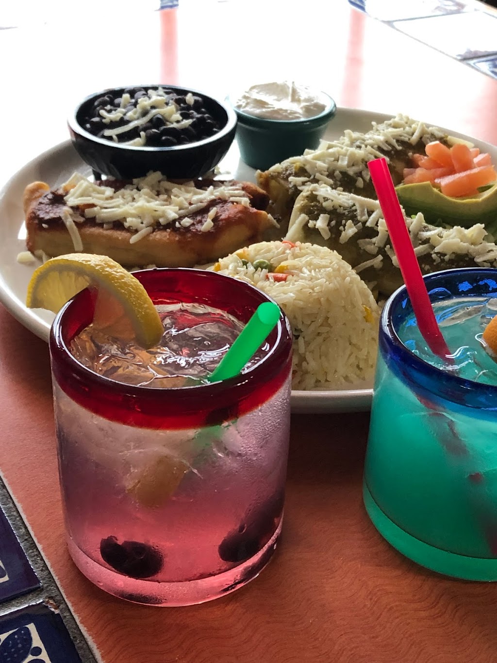 Casa Vallarta Mexican Restaurant | restaurant | 302 Cooley St, Springfield, MA 01128, USA | 4133917394 OR +1 413-391-7394