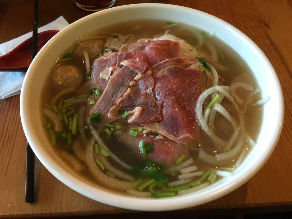 Mama Pho (on Grand St.) | meal takeaway | 580 Grand St, Brooklyn, NY 11211, USA | 7185995015 OR +1 718-599-5015