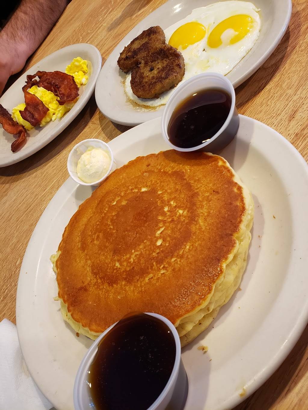 Pioneer Restaurant | restaurant | 306 109th St, Arlington, TX 76011, USA | 8176334433 OR +1 817-633-4433