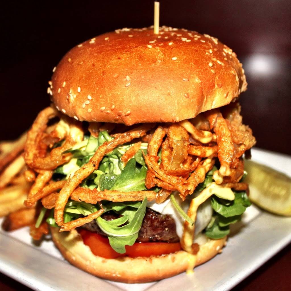 Upper Deck Ale and Sports Grille | restaurant | 906 E Hallandale Beach Blvd, Hallandale Beach, FL 33009, USA | 9544548878 OR +1 954-454-8878