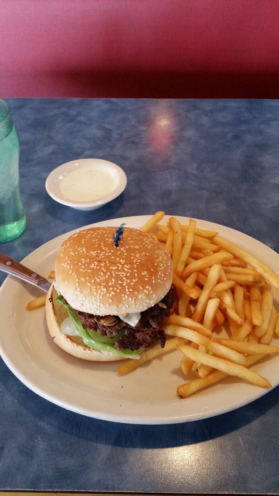 Brandons Diner | restaurant | 870 E Foothill Blvd, Upland, CA 91786, USA | 9099492395 OR +1 909-949-2395