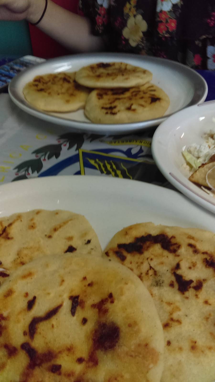 El Proveedor Pupuseria | restaurant | 850 S 21st St, Fort Pierce, FL 34950, USA | 7722524991 OR +1 772-252-4991