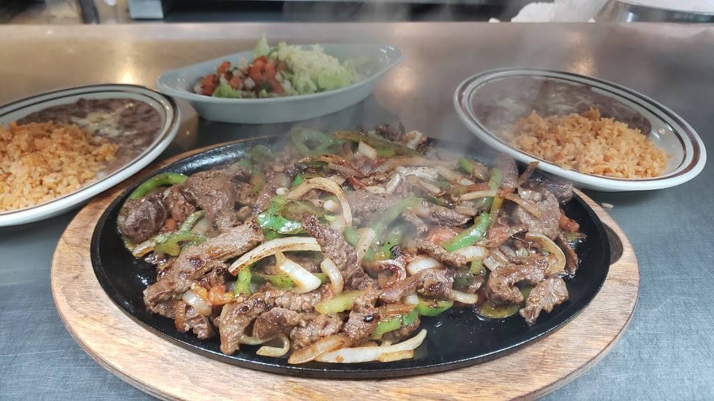 Mi Familia Mexican Restaurant & More | restaurant | 210 Zuber Rd, Greer, SC 29651, USA | 8644790336 OR +1 864-479-0336