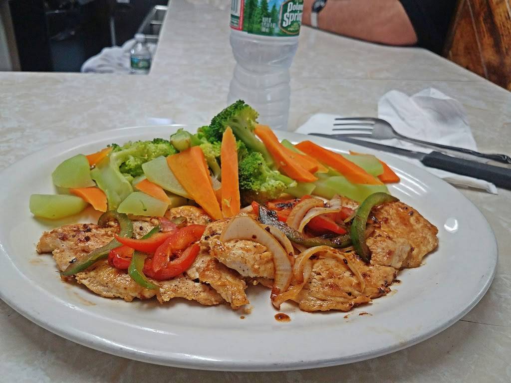 Mi Famila | restaurant | 114 4th Ave, Paterson, NJ 07524, USA | 9733456993 OR +1 973-345-6993