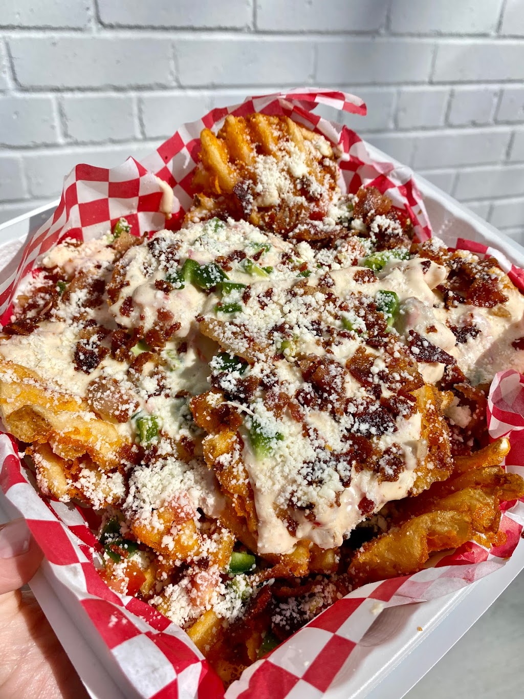 Cheesy Bs | restaurant | 921 W Commerce St, Dallas, TX 75208, USA | 4693946143 OR +1 469-394-6143