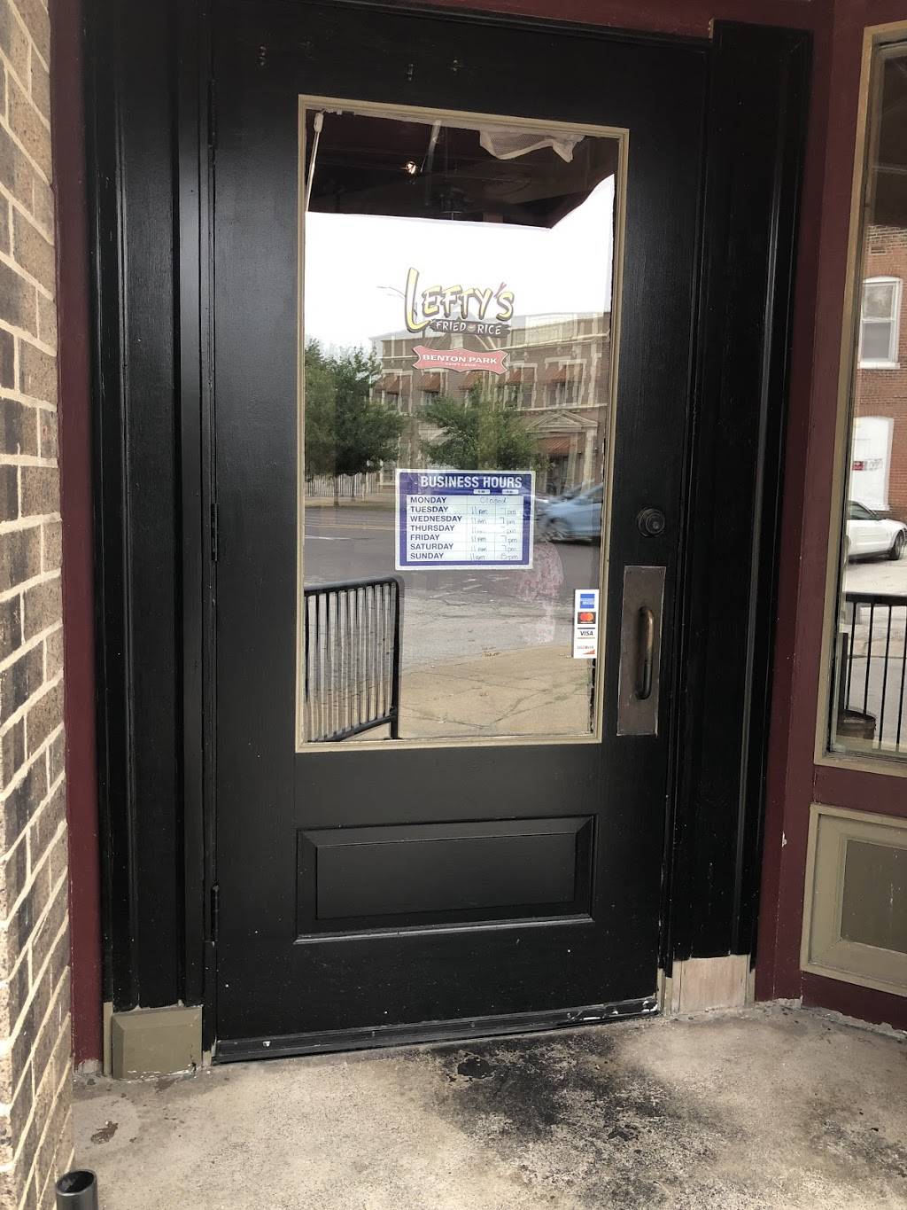 Leftys Fried Rice | restaurant | 3000 S Jefferson Ave, St. Louis, MO 63118, USA | 3148990169 OR +1 314-899-0169