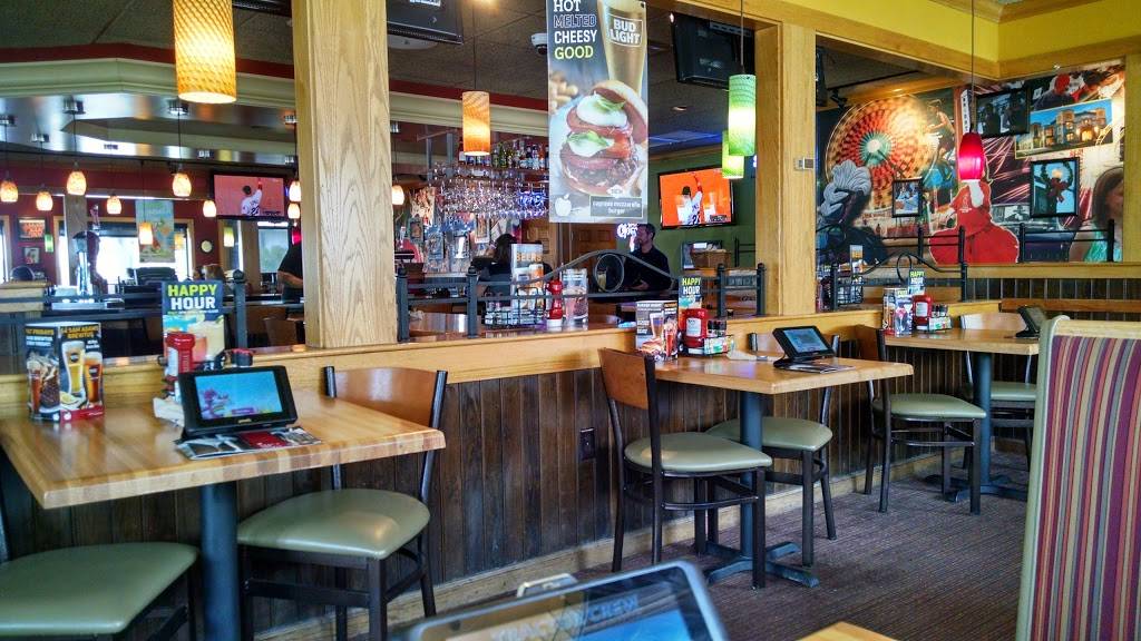 Applebees Grill + Bar | restaurant | 922 S 4th Ave, Brighton, CO 80601, USA | 7206851095 OR +1 720-685-1095