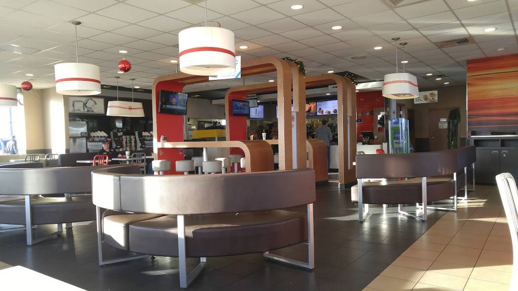 McDonalds | cafe | 1514 W South St, Lebanon, IN 46052, USA | 7654850489 OR +1 765-485-0489