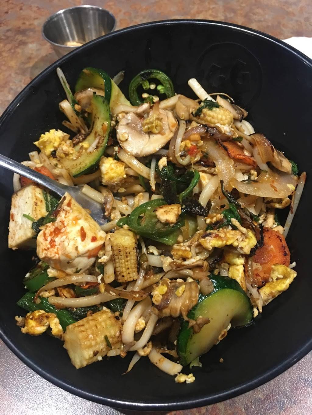 Genghis Grill | restaurant | 4410 The 25 Way, Albuquerque, NM 87109, USA | 5053449335 OR +1 505-344-9335