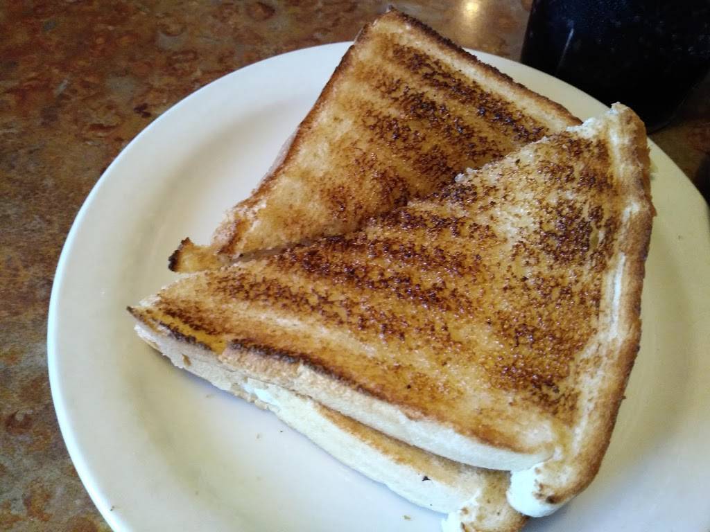 Skyway Diner | restaurant | 645 Plains Rd E, Burlington, ON L7T 4J5, Canada | 9055921077 OR +1 905-592-1077