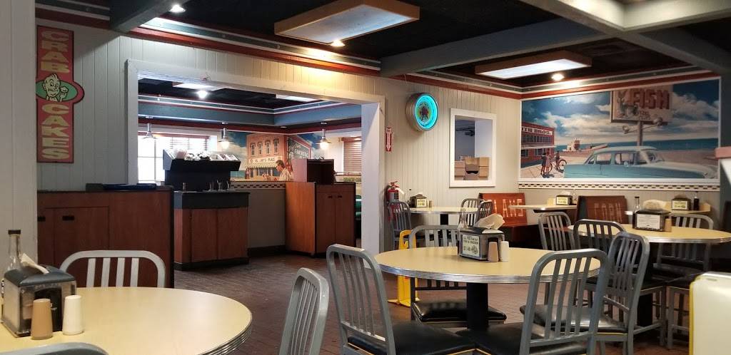 Long John Silvers | restaurant | 10780 Brookpark Rd, Cleveland, OH 44130, USA | 2162670474 OR +1 216-267-0474