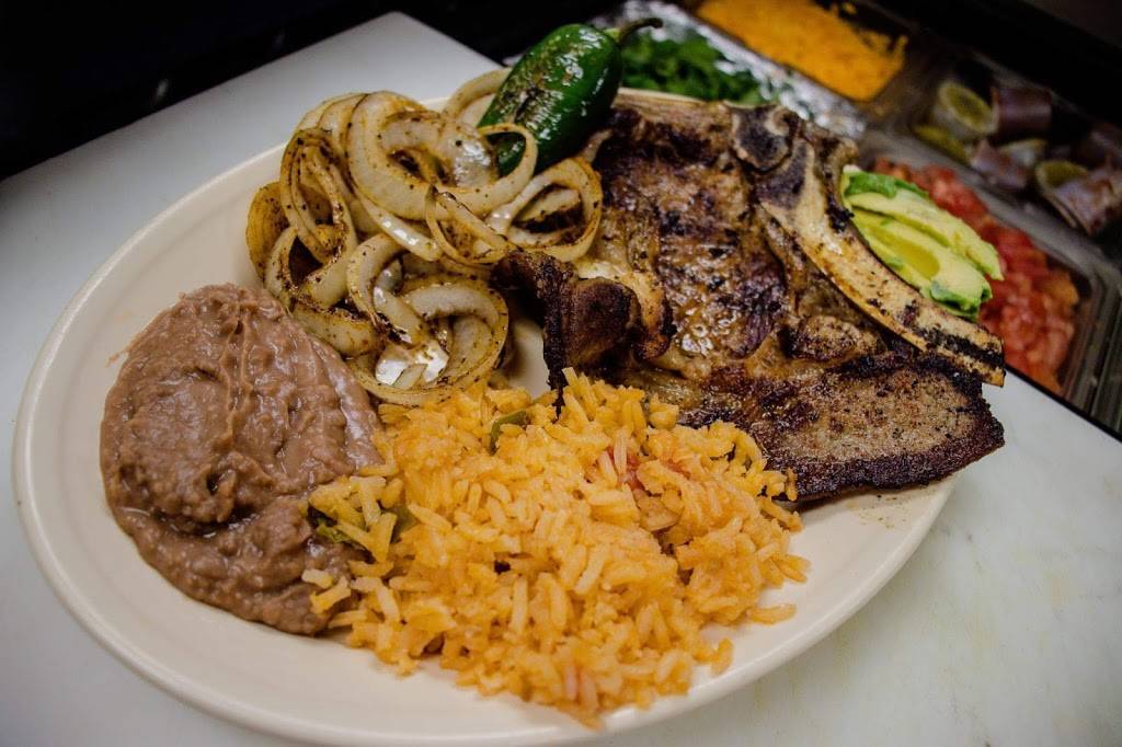 La Moreliana Meat Market | restaurant | 1510 Callaghan Rd, San Antonio, TX 78228, USA | 2104321364 OR +1 210-432-1364