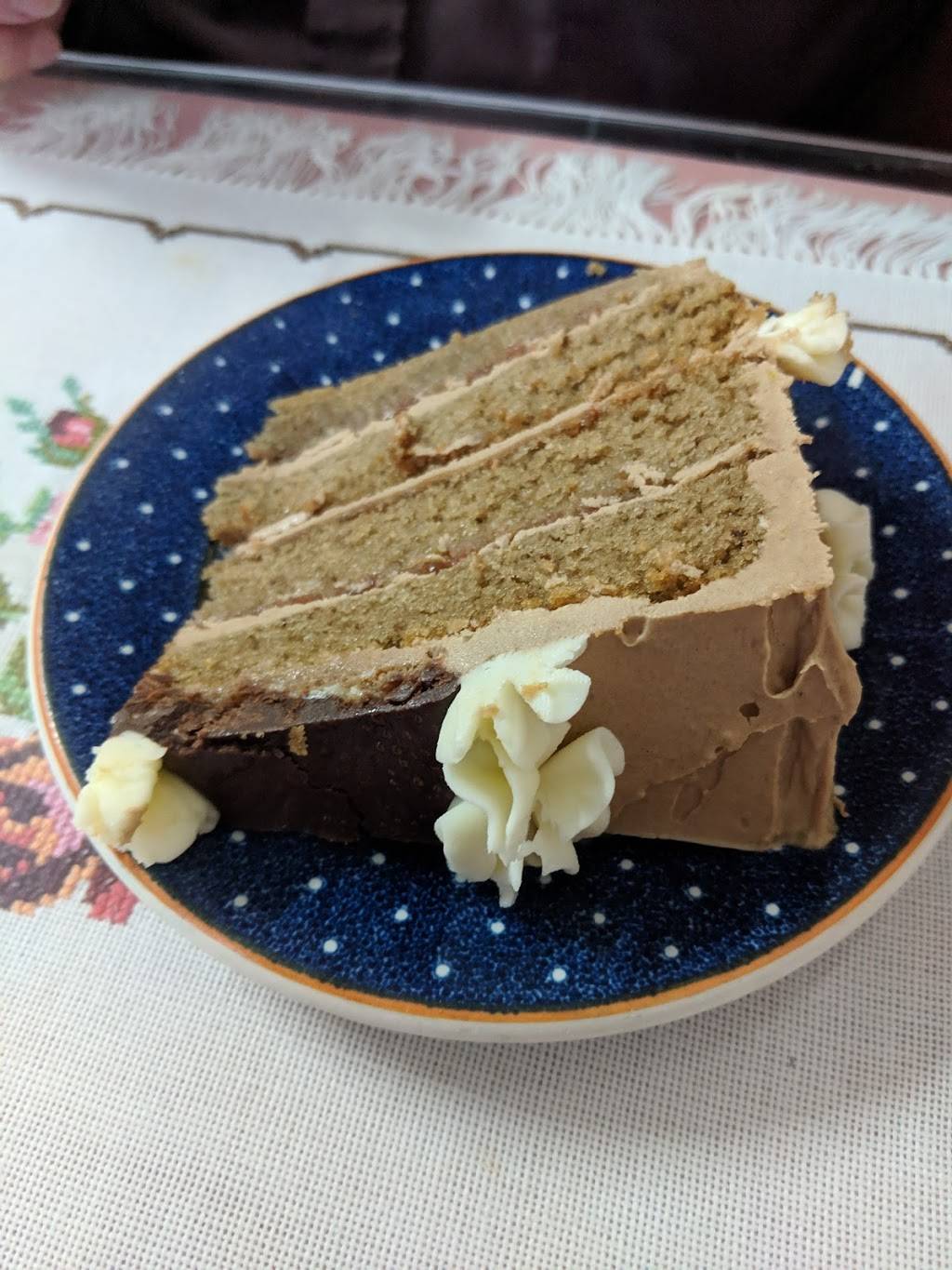 Ukrainian Restaurant | restaurant | 1148 Marion Ave, Windsor, ON N9A 2J4, Canada | 5192533981 OR +1 519-253-3981