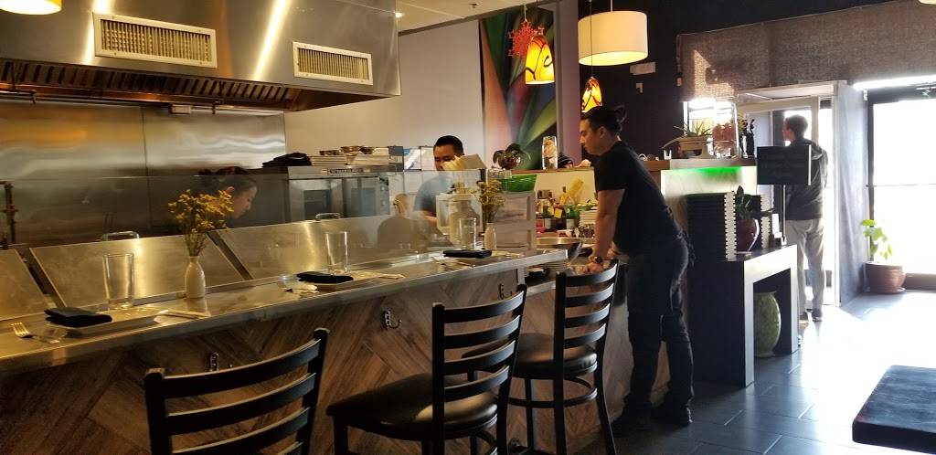 Papaya | restaurant | 111 Garden Golf Blvd, North Wales, PA 19454, USA | 2153616155 OR +1 215-361-6155