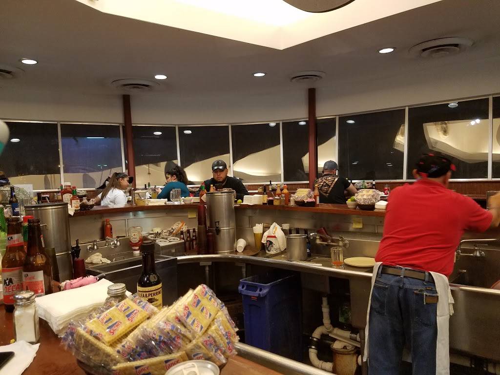 Captain Toms Seafood & Oyster | restaurant | 13955 East Fwy, Houston, TX 77015, USA | 7134513700 OR +1 713-451-3700