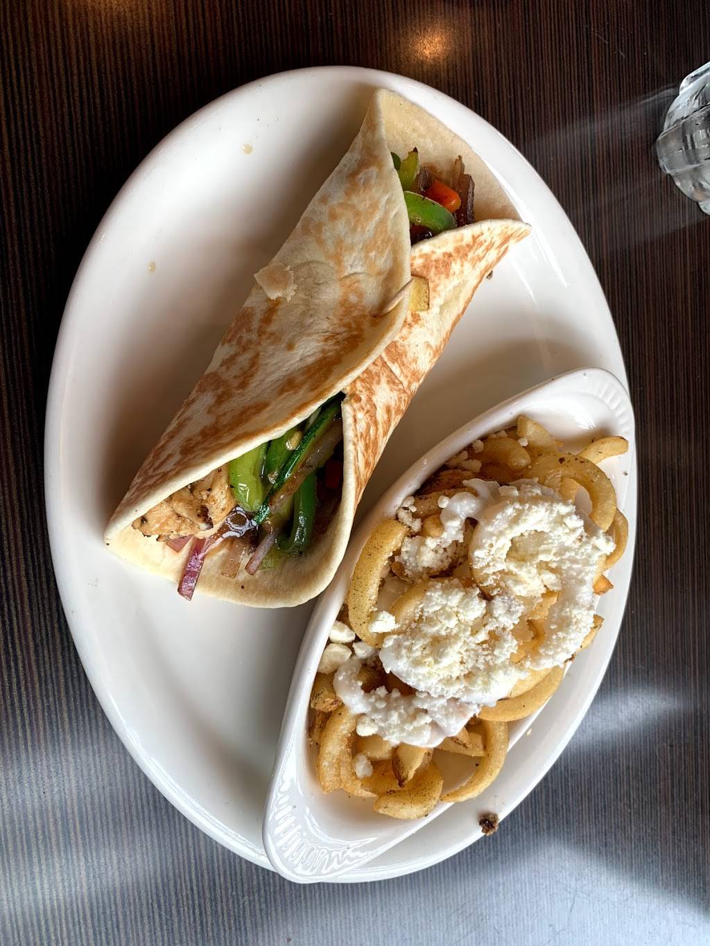 Olgas Kitchen | restaurant | 47960 Grand River Ave, Novi, MI 48374, USA | 2483480800 OR +1 248-348-0800