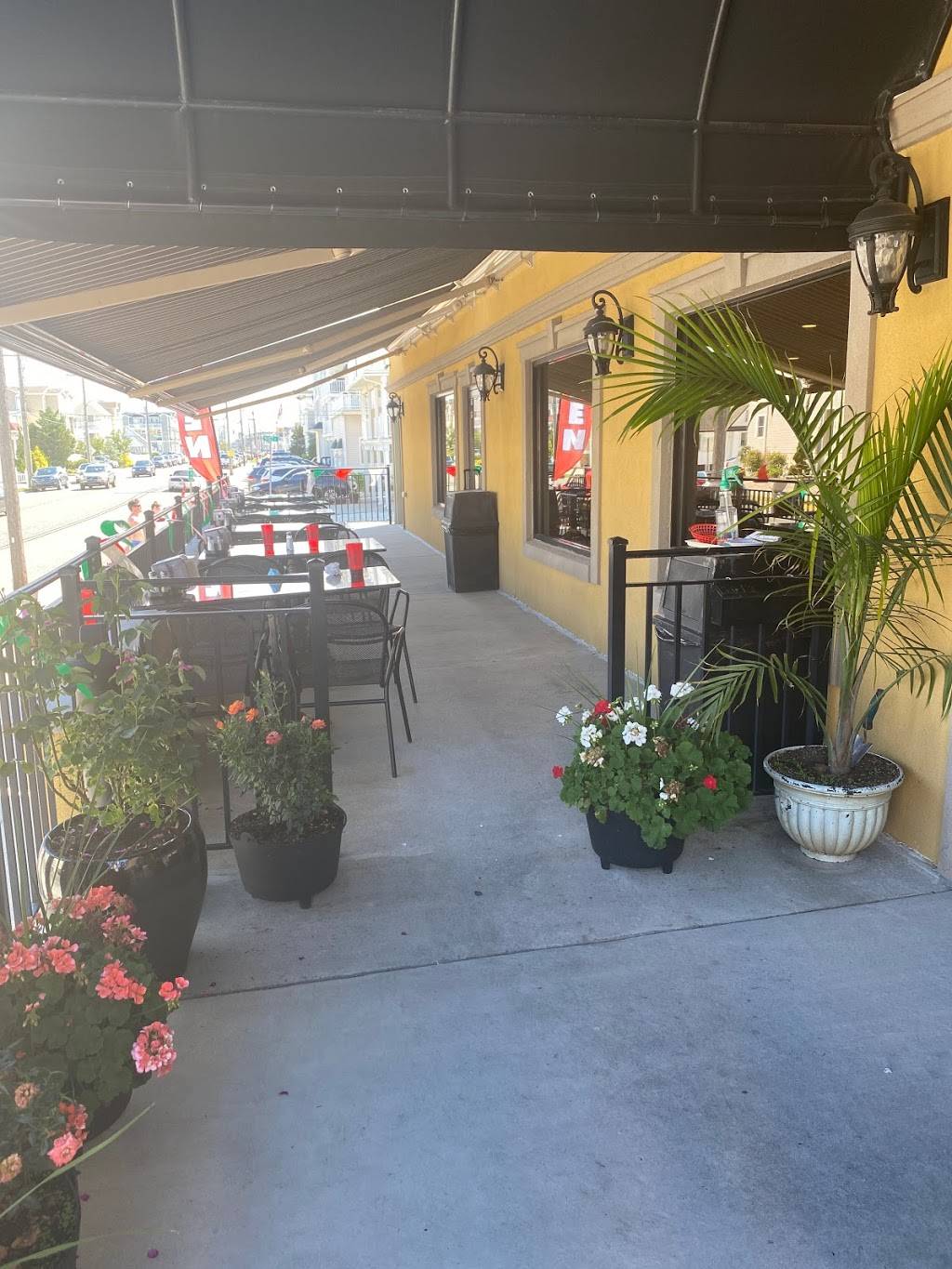 Azzurra Pizza | restaurant | 5012 Landis Ave, Sea Isle City, NJ 08243, USA | 6092631868 OR +1 609-263-1868