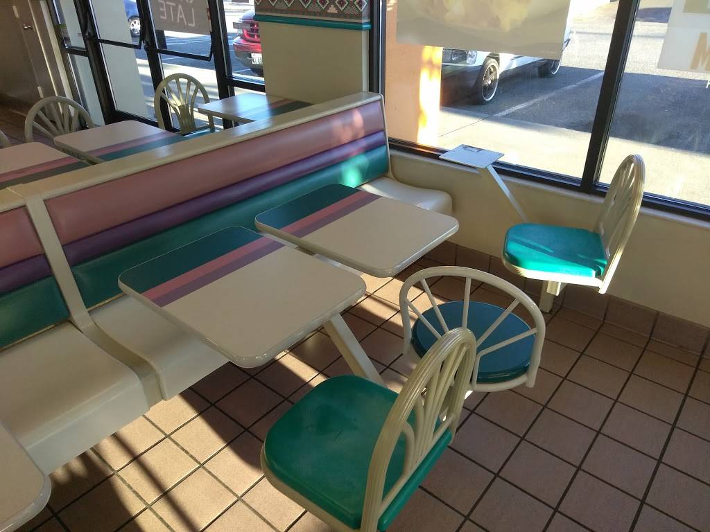 Taco Bell | meal takeaway | 14827 Hwy 99, Lynnwood, WA 98037, USA | 4257420360 OR +1 425-742-0360