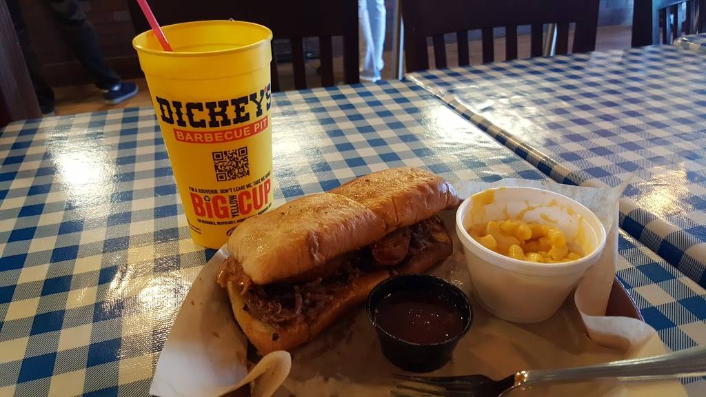 Dickeys Barbecue Pit | restaurant | 9035 Reseda Blvd, Northridge, CA 91324, USA | 8185272271 OR +1 818-527-2271