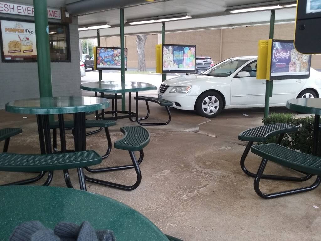 Sonic Drive-In | restaurant | 4929 Burnet Rd, Austin, TX 78756, USA | 5124517760 OR +1 512-451-7760