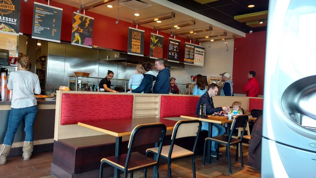 QDOBA Mexican Eats | restaurant | 2602 W Schaumburg Rd, Schaumburg, IL 60194, USA | 2242083985 OR +1 224-208-3985