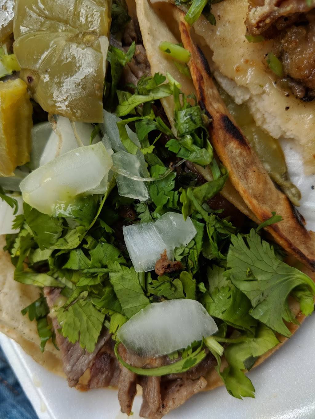 Alebrijes grill taco truck | restaurant | 100-198 W Cubbon St, Santa Ana, CA 92701, USA | 7146553253 OR +1 714-655-3253