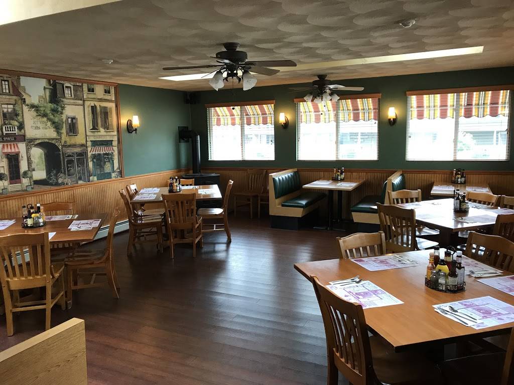 Wood River Inn | night club | 1139 Main St, Wyoming, RI 02898, USA | 4015399800 OR +1 401-539-9800