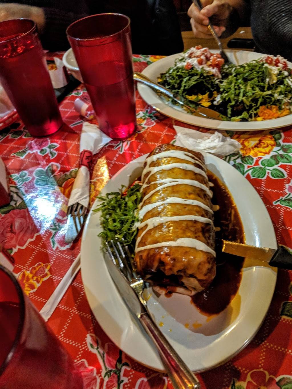 Café Corazón | restaurant | 2394 S Kinnickinnic Ave, Milwaukee, WI 53207, USA | 4145442774 OR +1 414-544-2774