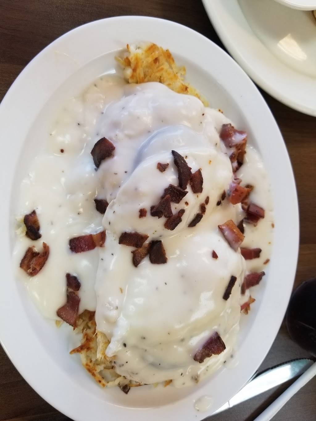 Golden Biscuit | restaurant | 91430143010181, Owasso, OK 74055, USA | 9185162600 OR +1 918-516-2600