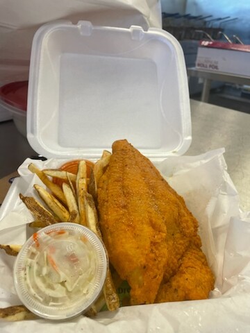 Roosta’s Wings, Fish & More Grocery And Marketplace | restaurant | 1316 Broadway, Gary, IN 46407, USA | 2195129692 OR +1 219-512-9692