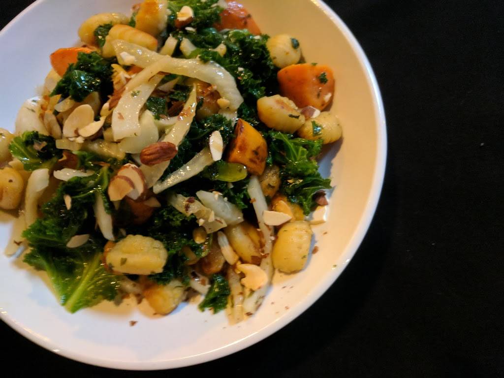 Bricks Cafe | restaurant | 330 Franklin Rd #913, Brentwood, TN 37027, USA | 6153733399 OR +1 615-373-3399