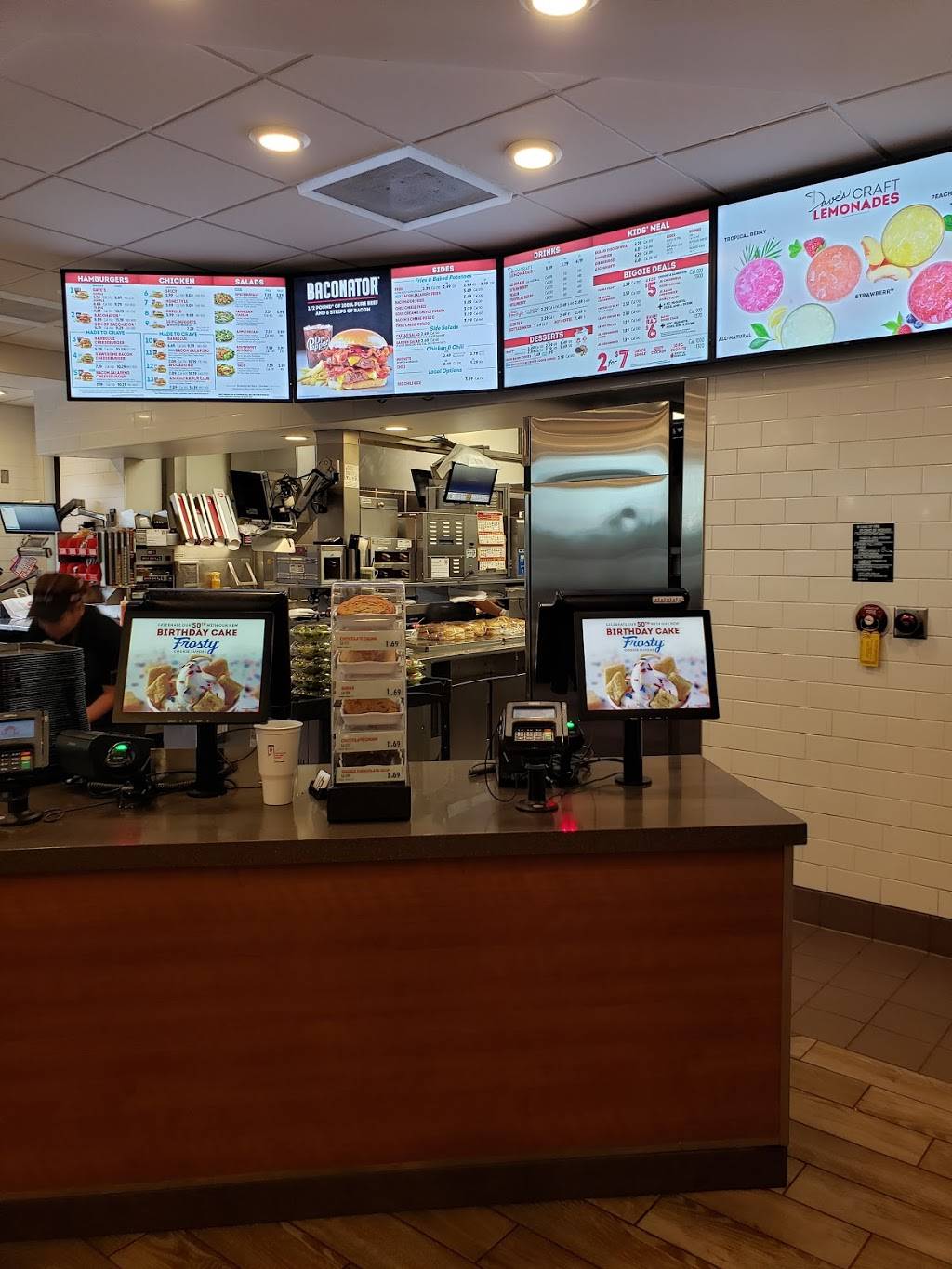 Wendys | restaurant | 94-1040 Waipio Uka St, Waipahu, HI 96797, USA | 8086777700 OR +1 808-677-7700