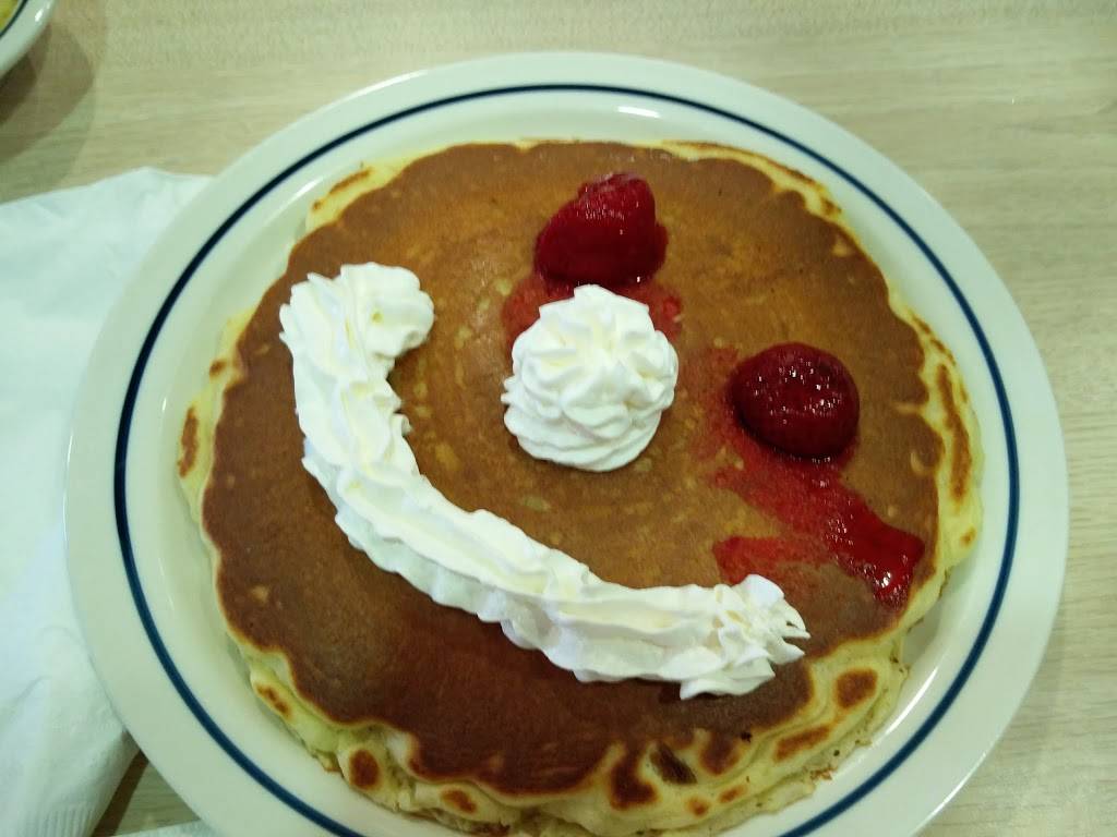 IHOP | restaurant | 1055 MO-376, Branson, MO 65616, USA | 4173394467 OR +1 417-339-4467