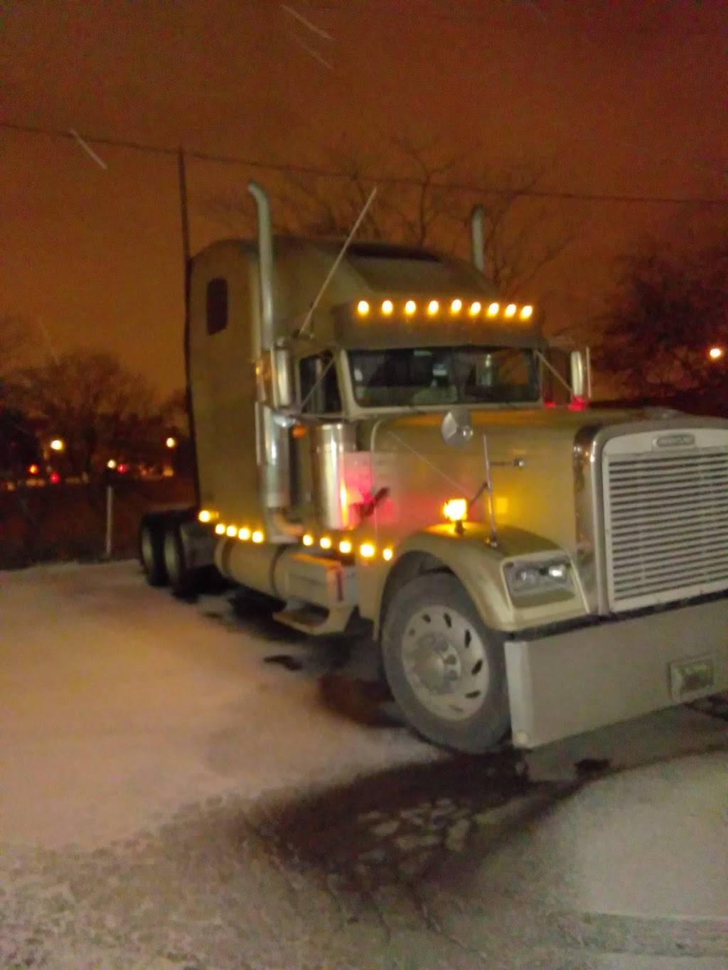 Subway | restaurant | 4910 Harvard Ave, Newburgh Heights, OH 44105, USA | 2164413989 OR +1 216-441-3989