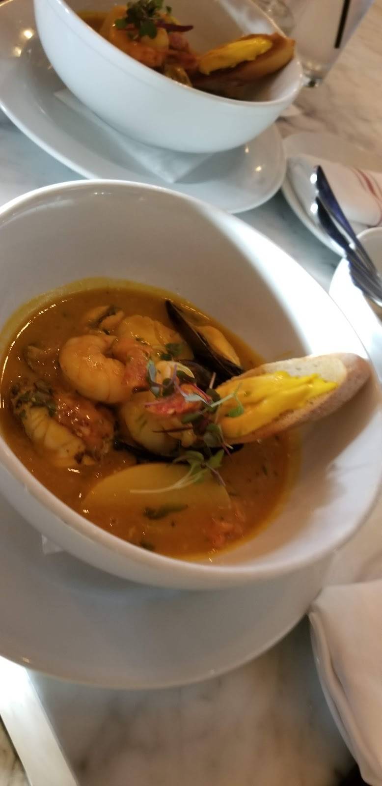 De Novo European Pub | restaurant | 275 Bellevue Ave, Montclair, NJ 07043, USA | 9738935008 OR +1 973-893-5008