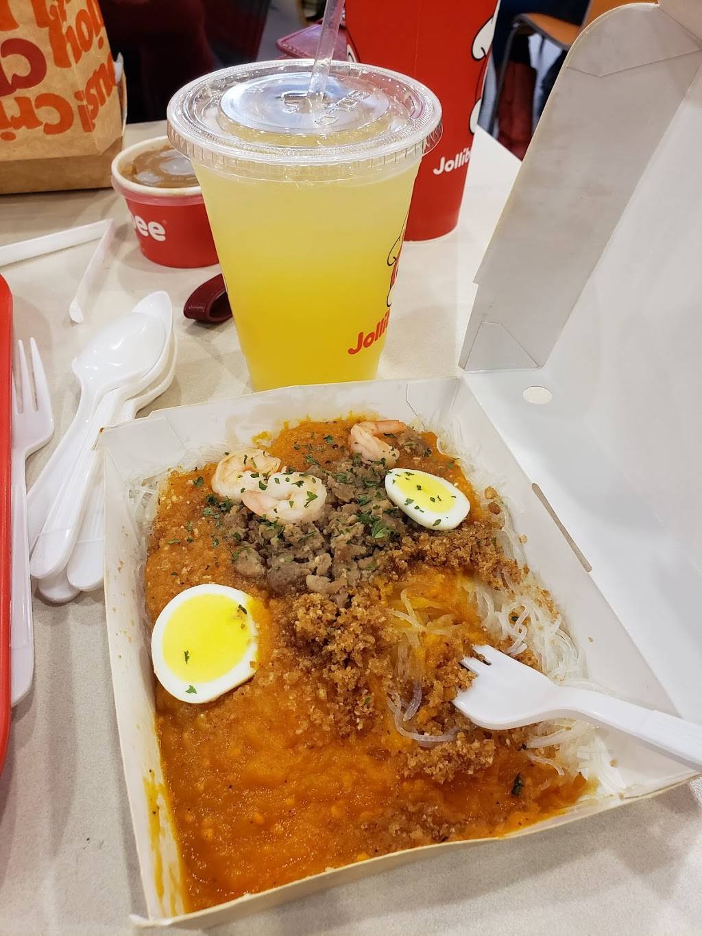 Jollibee | restaurant | 8001 S Main St, Houston, TX 77025, USA | 7136658914 OR +1 713-665-8914
