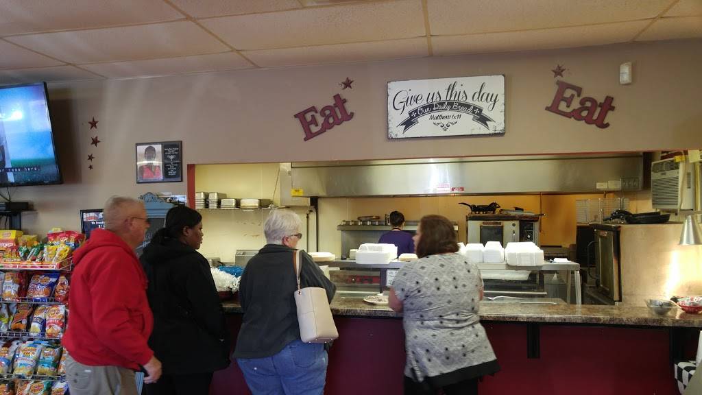 Camellias Country Store And Restaurant | restaurant | 18025 Nuclear Plant Rd, Tanner, AL 35671, USA | 2564444800 OR +1 256-444-4800