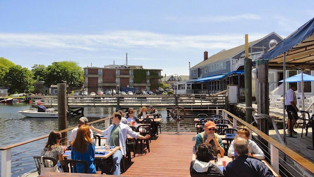 Shuckers | restaurant | 91 Water St A, Woods Hole, MA 02543, USA | 5085403850 OR +1 508-540-3850