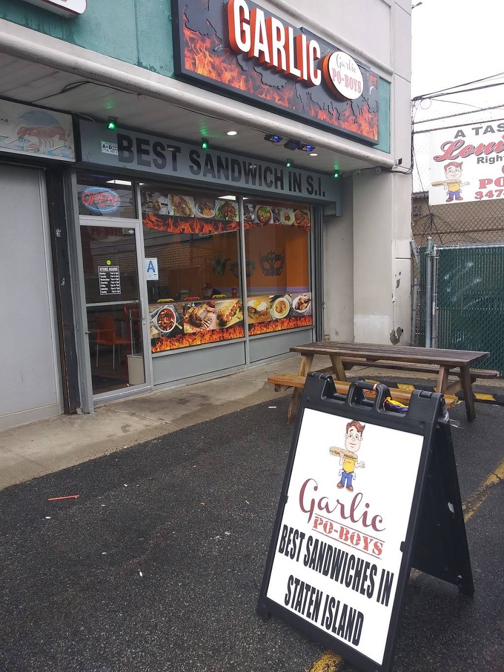 Garlic Po-Boys | restaurant | 1419 Forest Ave, Staten Island, NY 10302, USA | 3478610212 OR +1 347-861-0212