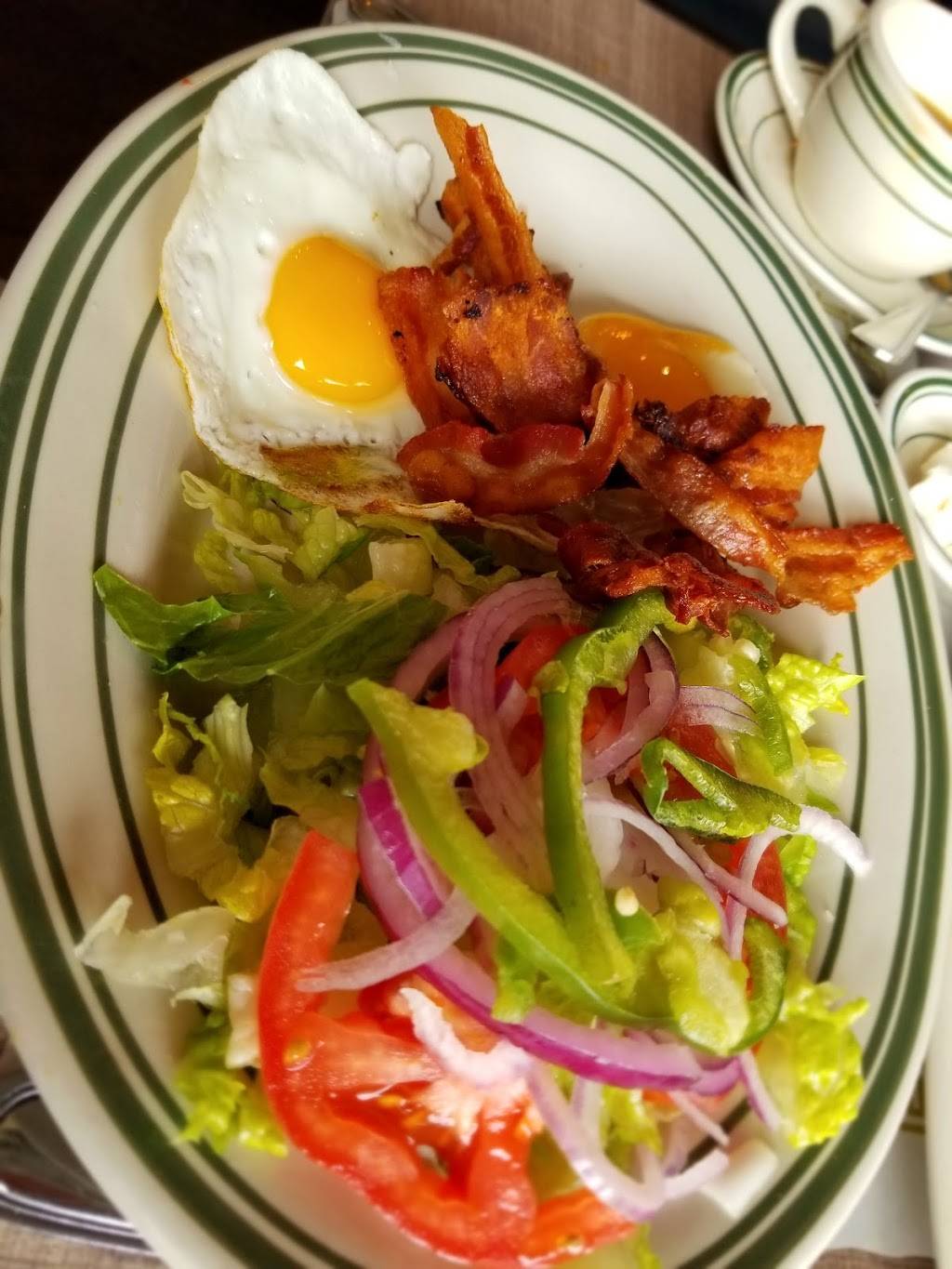 Jackson Gyro | cafe | 85-30 37th Ave, Jackson Heights, NY 11372, USA | 7184339408 OR +1 718-433-9408