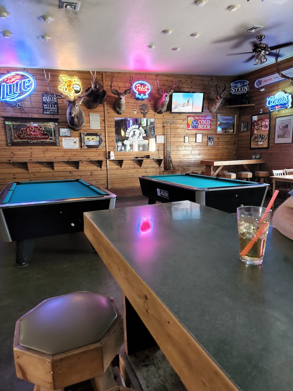 Stubborn Mule Saloon & Steak | restaurant | 104 S Main St, Joseph, OR 97846, USA | 5414326853 OR +1 541-432-6853